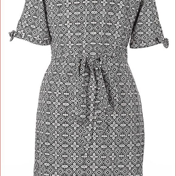 Banana Republic Wrap Dress with Tie Sleeve Size 14 NWT - Picture 3 of 13